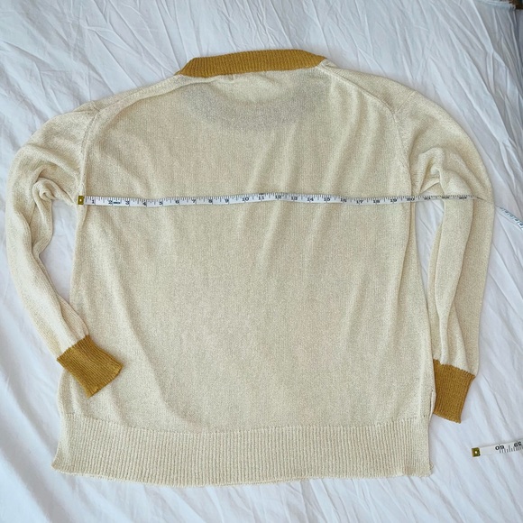 Ellison cream colored mustard/Tan knit! Size large - Picture 6 of 9